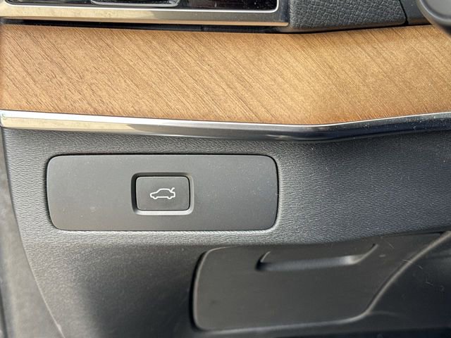 2024 Volvo XC90 Plus photo 16