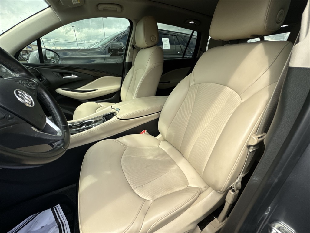 2020 Buick Envision Preferred photo 17