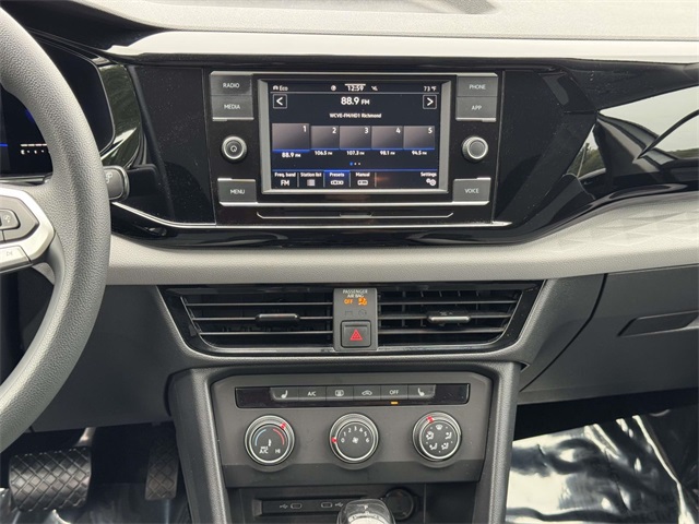 2022 Volkswagen Taos S photo 19