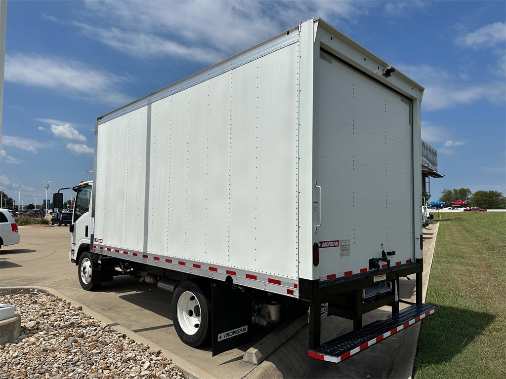 2024 Chevrolet Silverado 4500HD photo 2