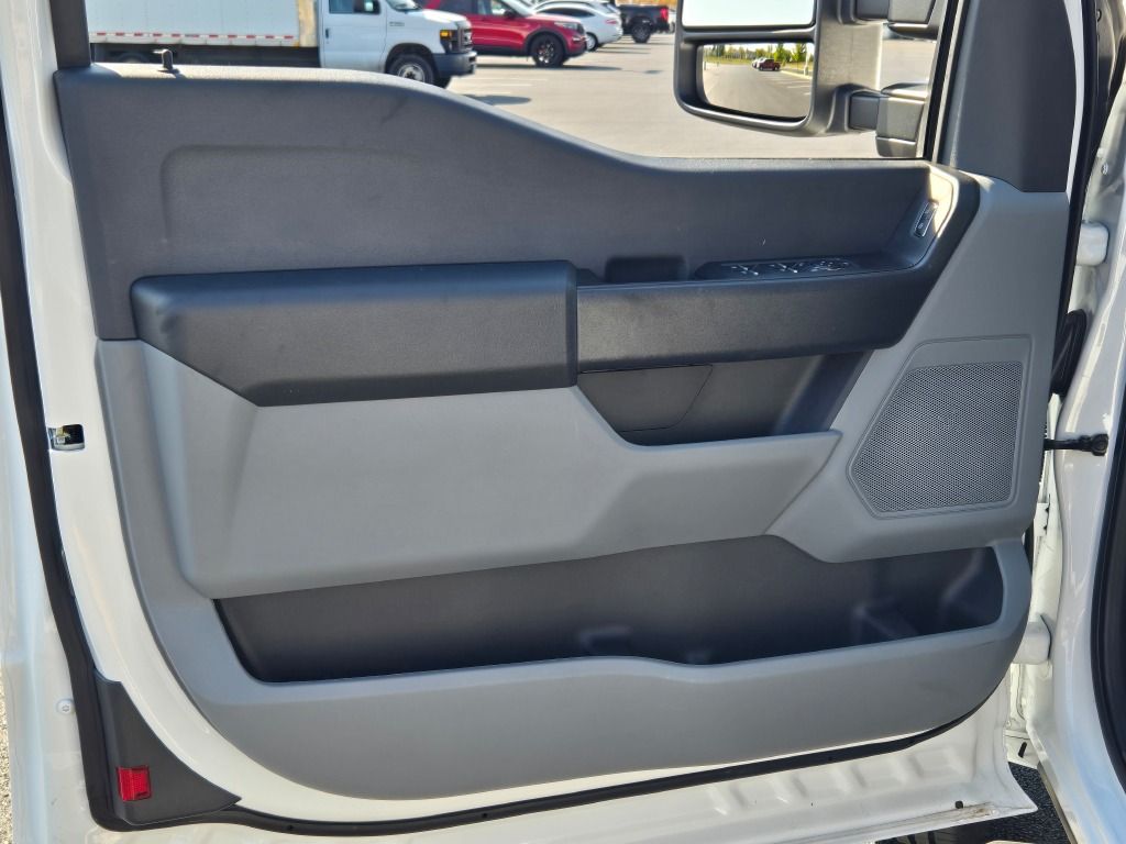 2025 Ford F-250 XL photo 18