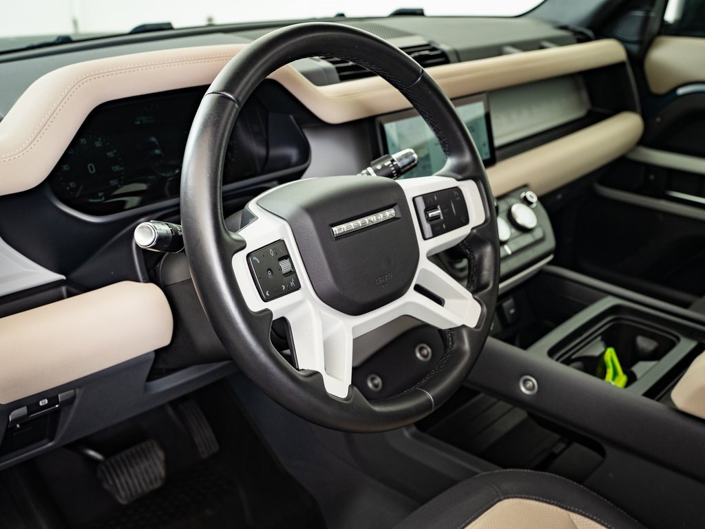 2022 Land Rover Defender 90 X-Dynamic S photo 3