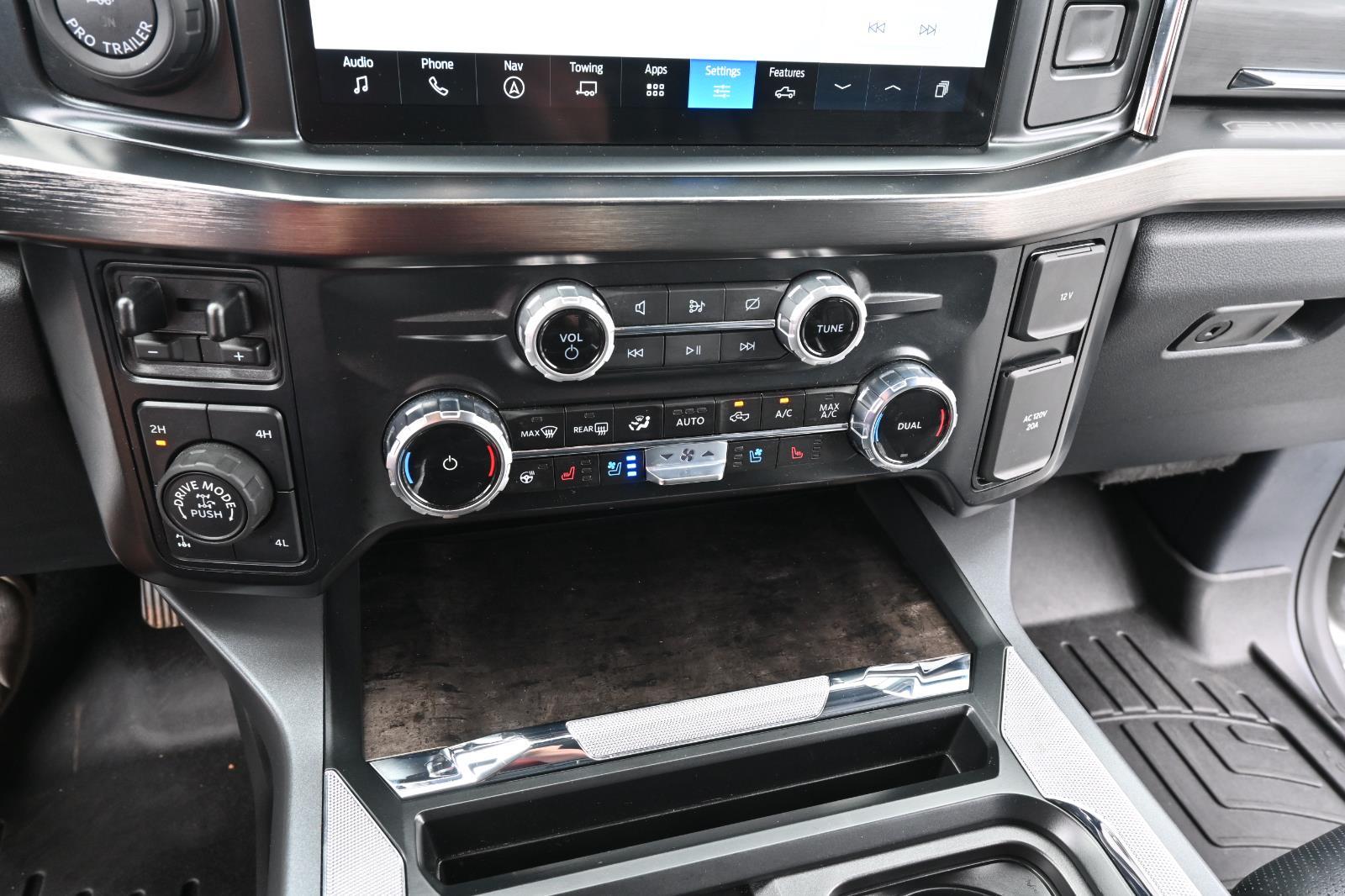 2023 Ford F-350 Lariat photo 27