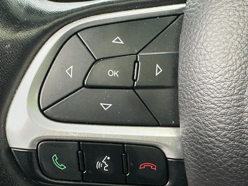 2021 Jeep Compass Limited photo 17