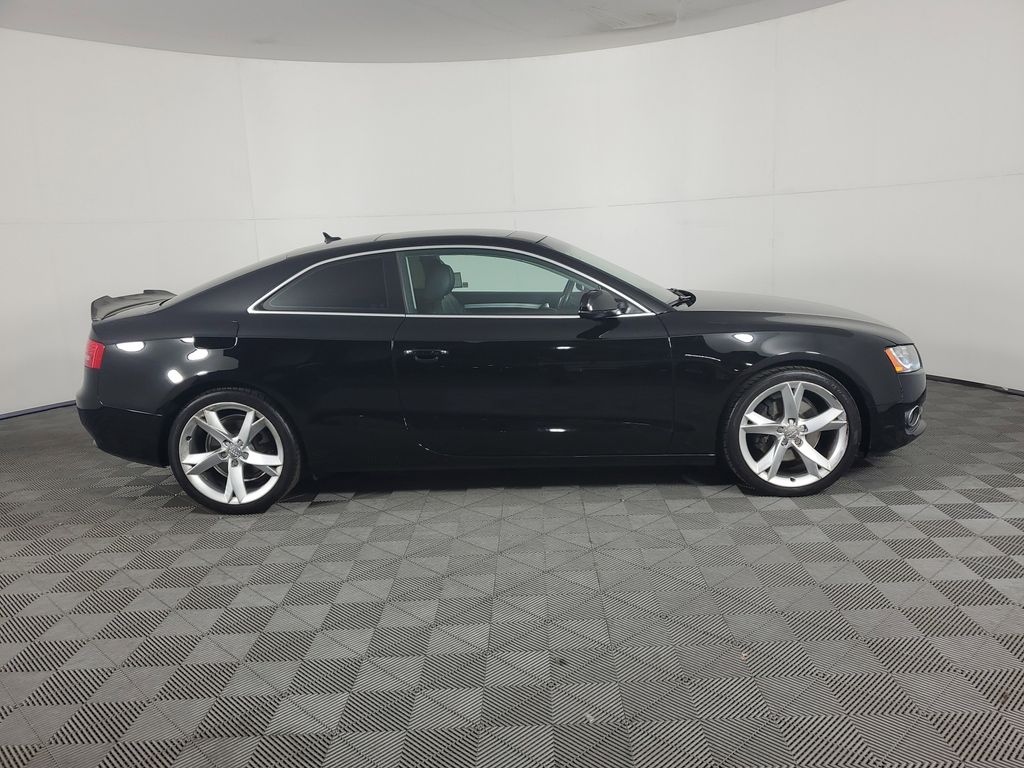 2010 Audi A5 2.0T Premium Quattro photo 3