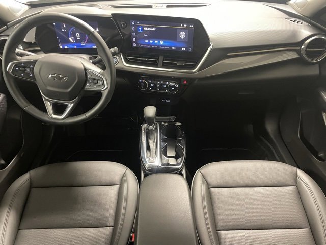 2025 Chevrolet Trax ACTIV photo 2