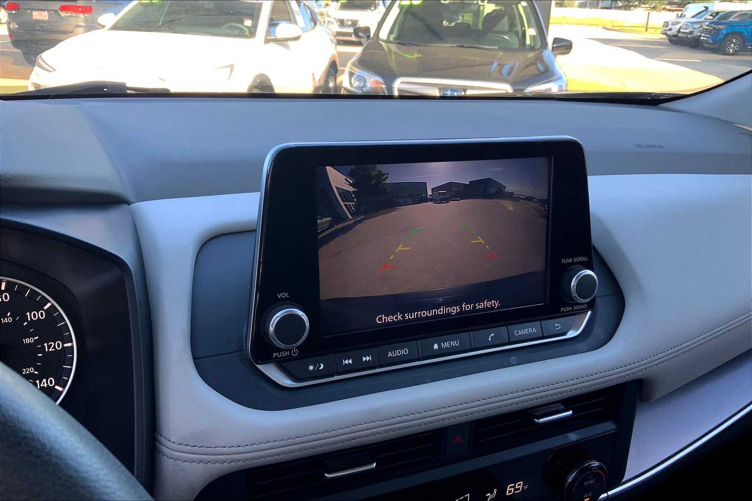 2023 Nissan Rogue SV photo 24