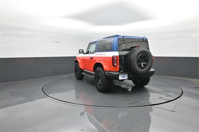2025 Ford Bronco First Edition photo 2