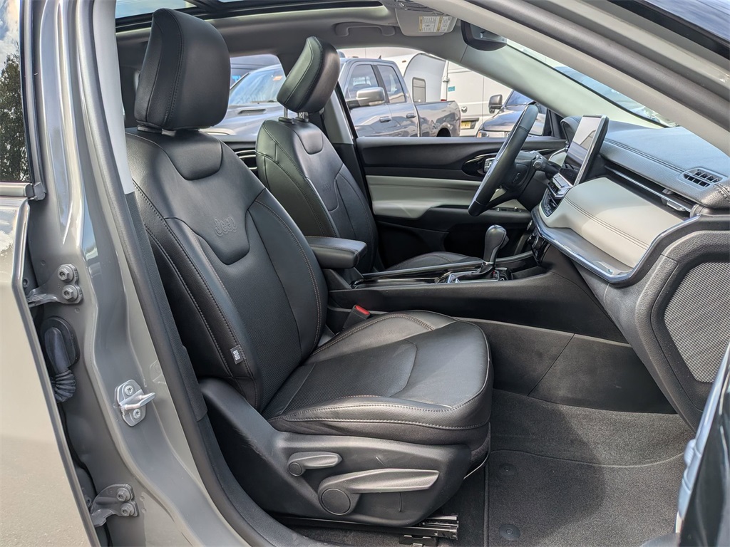 2022 Jeep Compass Limited photo 26