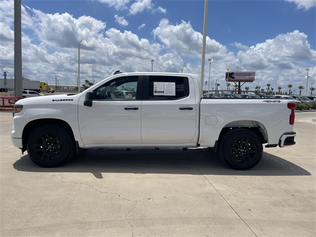 2024 Chevrolet Silverado 1500 Custom photo 3