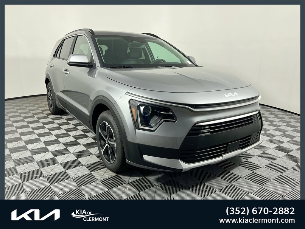 2025 Kia Niro SX's photo