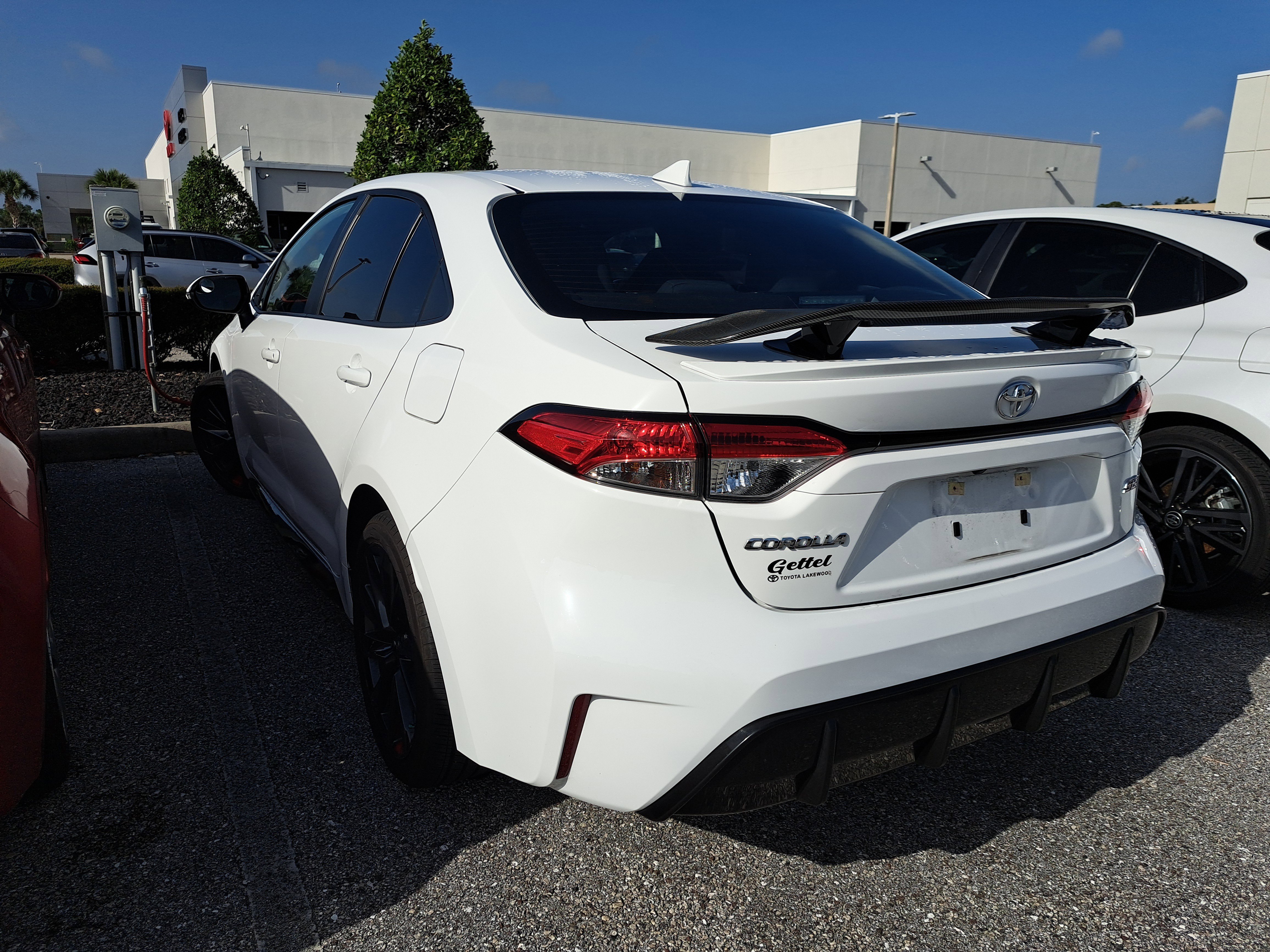 Used 2015 Toyota Corolla LE with VIN 2T1BURHE9FC320708 for sale in Bradenton, FL