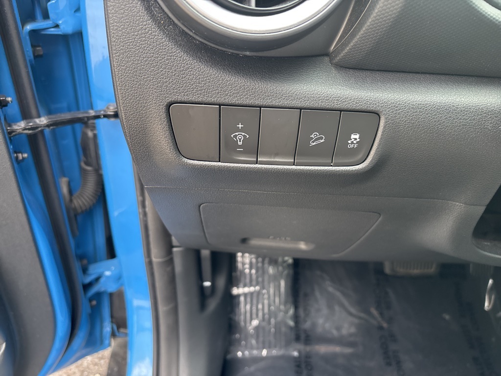 2022 Hyundai Kona SEL photo 22