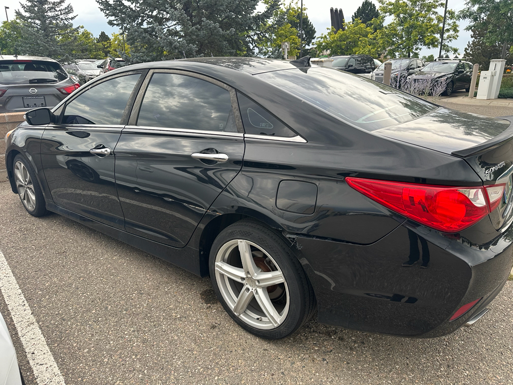 2014 Hyundai Sonata SE photo 2