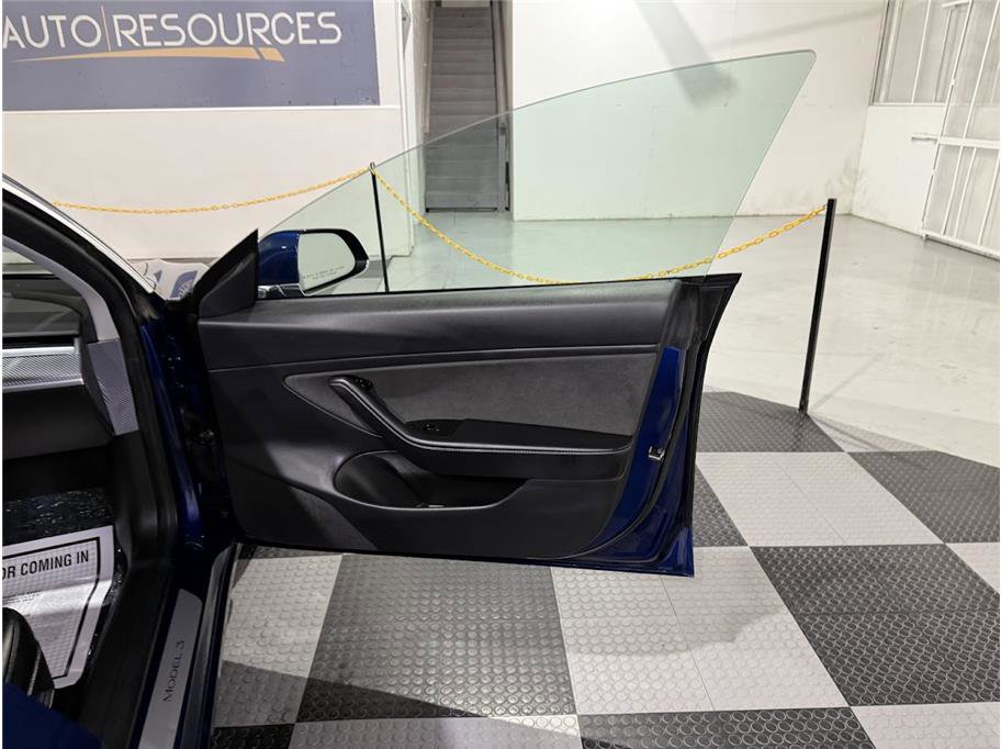 2018 Tesla Model 3 Long Range photo 20