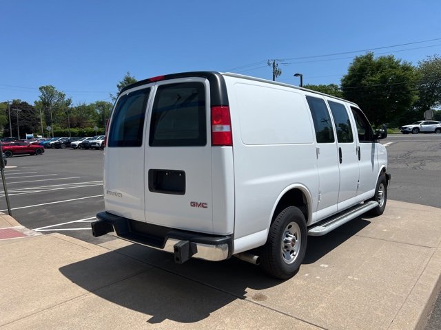 2023 Gmc Savana Cargo 2500 photo 3