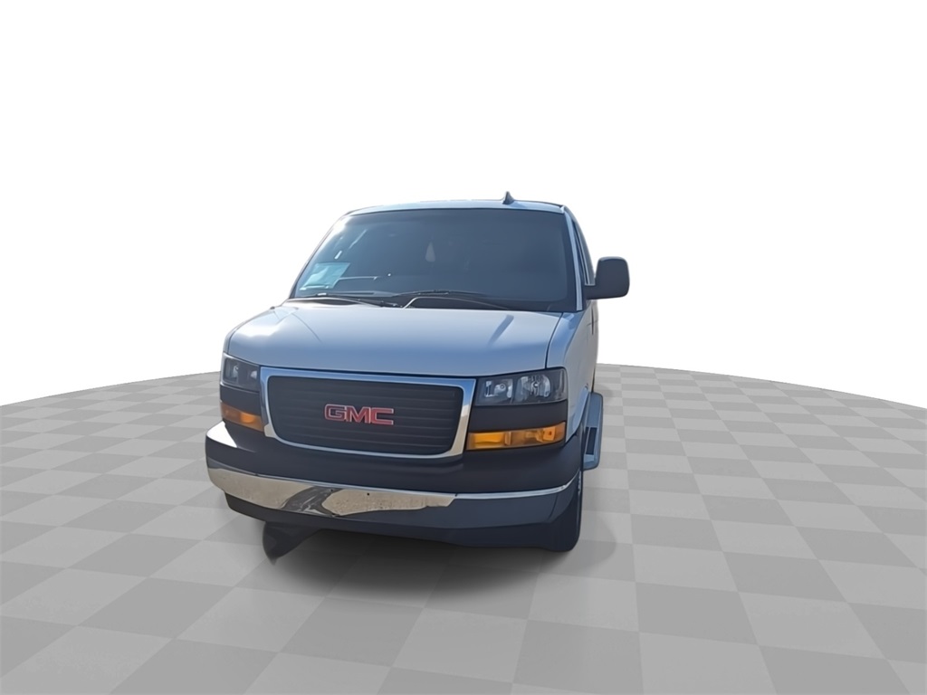 2024 Gmc Savana 2500 Cargo photo 3