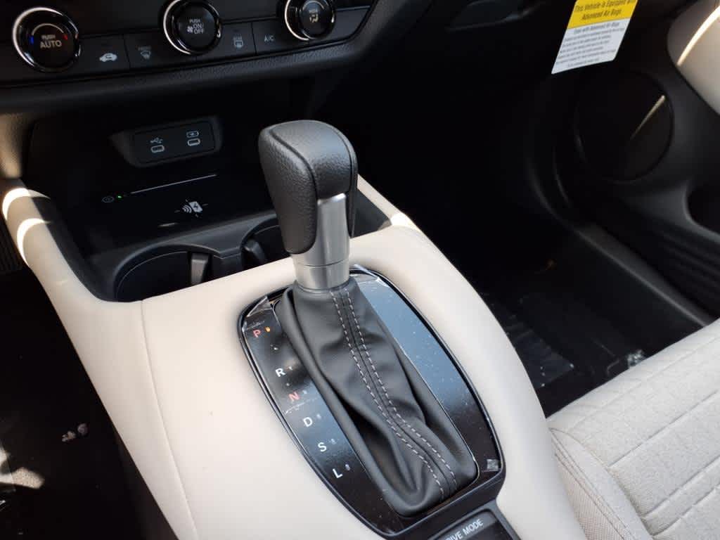 2026 Honda HR-V LX photo 10