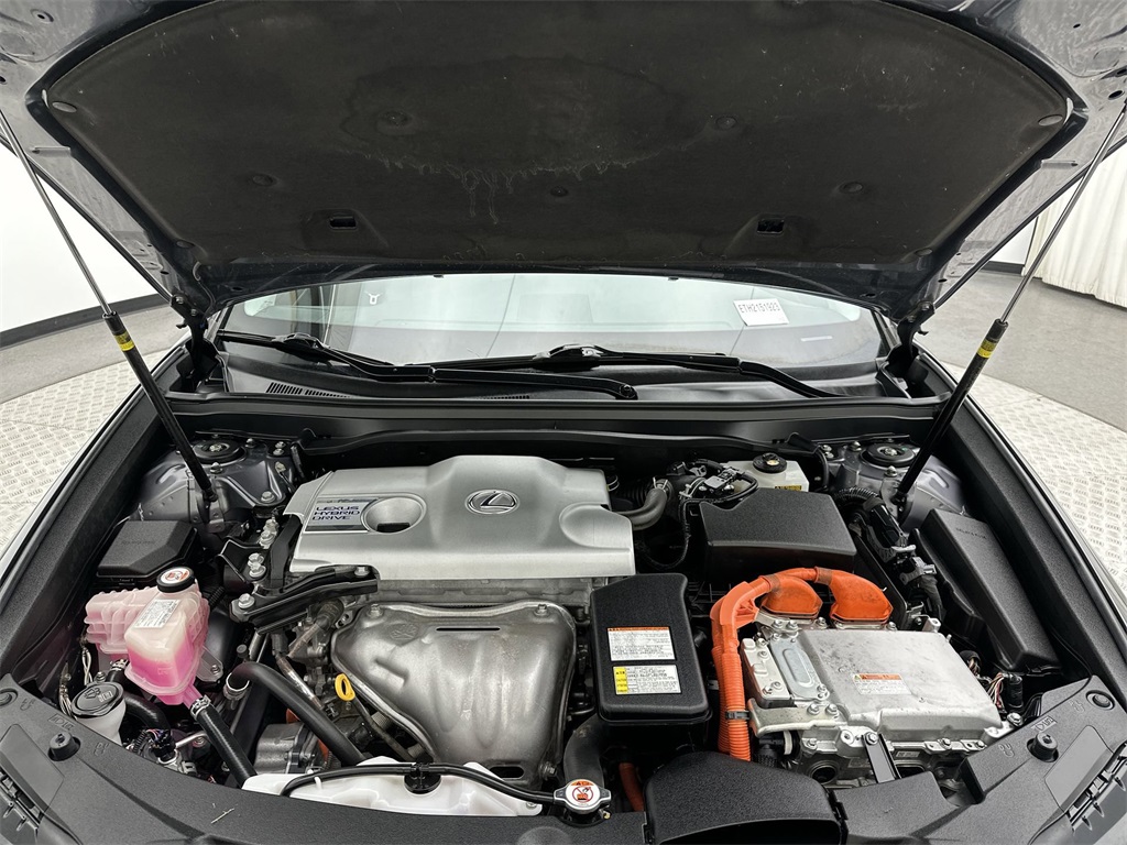 2017 Lexus ES 300h photo 26