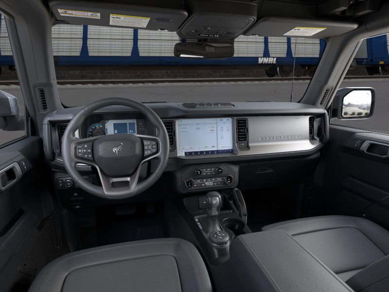 2025 Ford Bronco Outer Banks photo 9