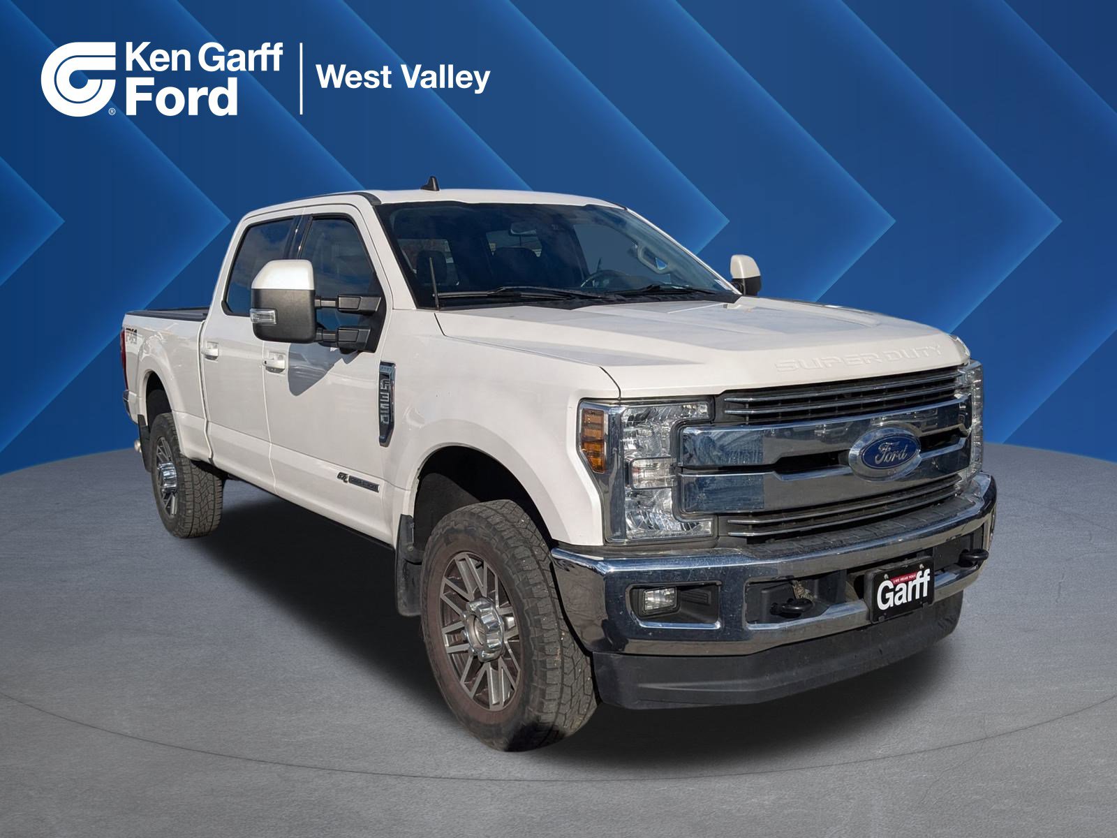 2019 Ford F-350 Super Duty Lariat's photo