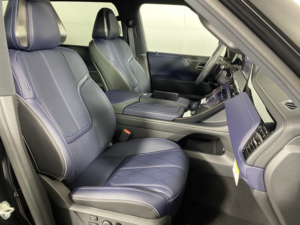 2026 Infiniti QX80 Sensory photo 31