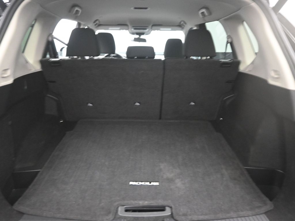 2024 Nissan Rogue SV photo 22