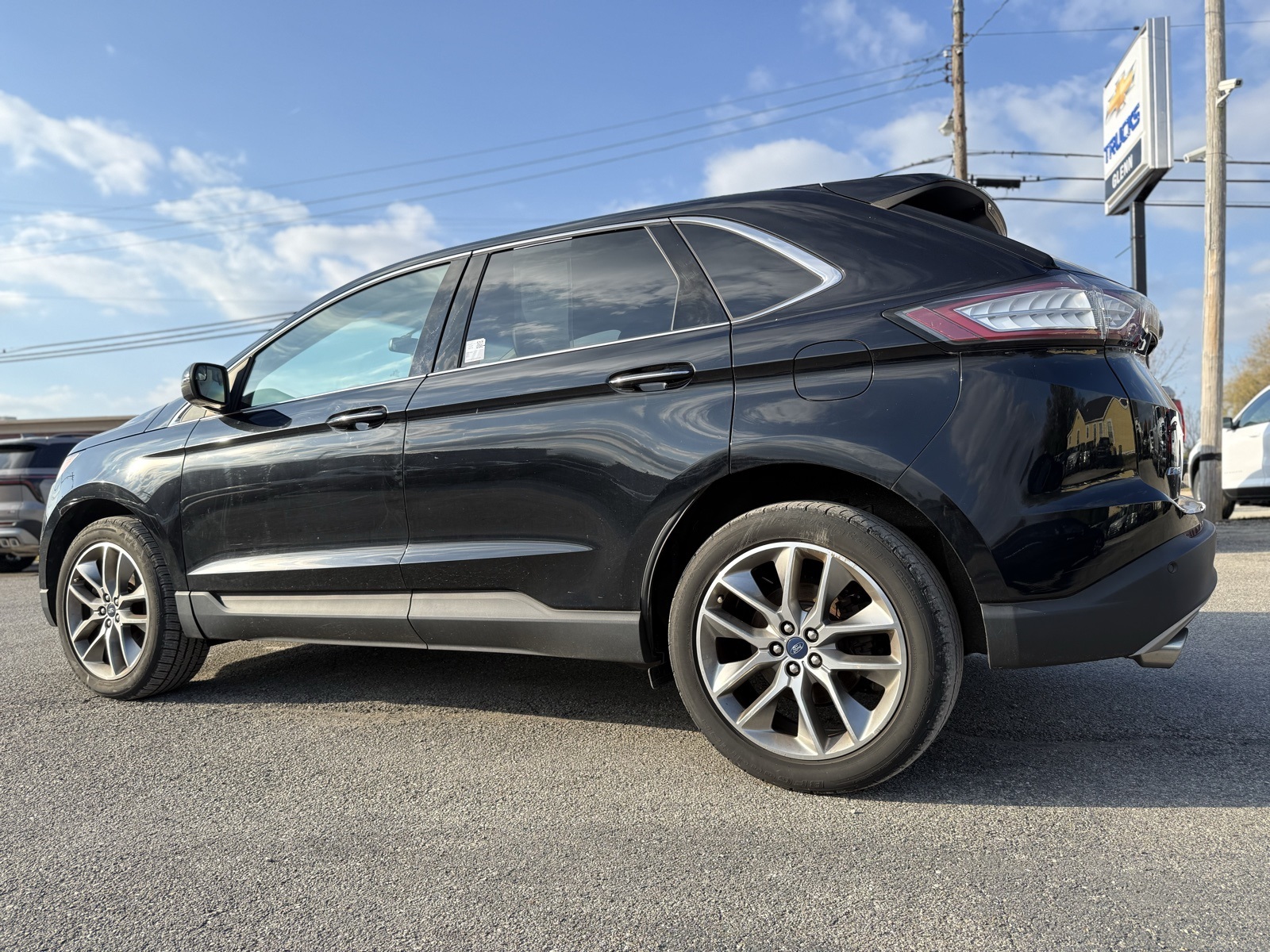 2018 Ford Edge Titanium photo 4