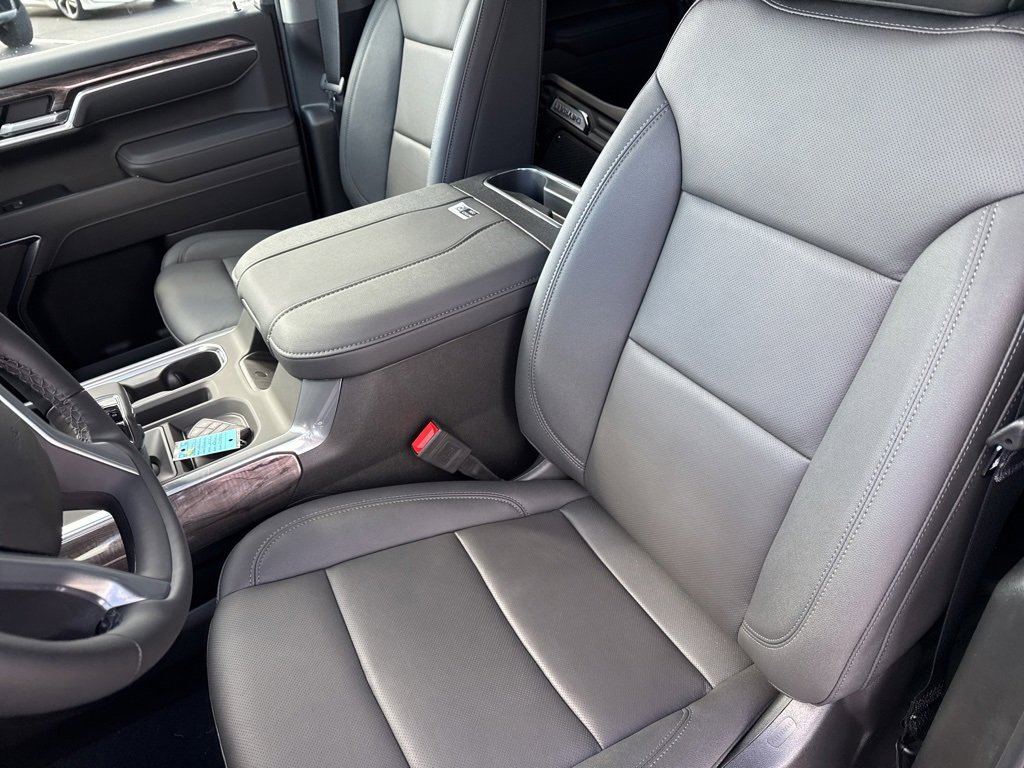 2025 Chevrolet Silverado 1500 LTZ photo 15