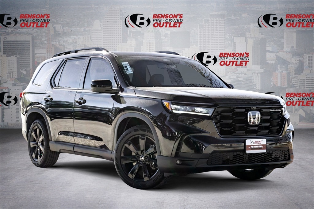 2025 Honda Pilot Black Edition's photo