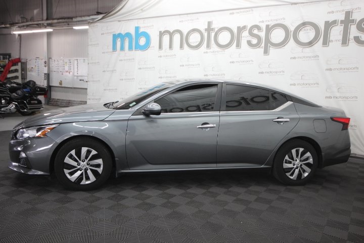 2021 Nissan Altima 2.5 S photo 2