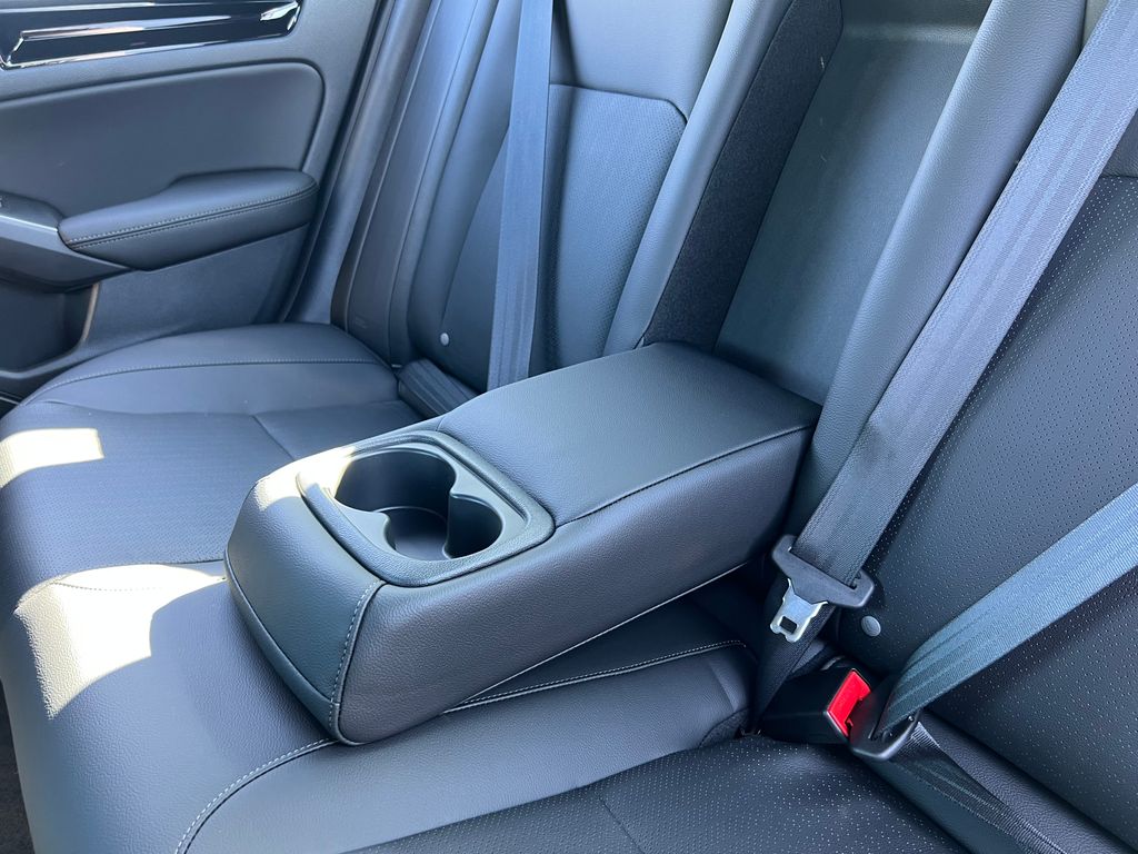 2026 Honda Civic Hybrid Sport Touring photo 31