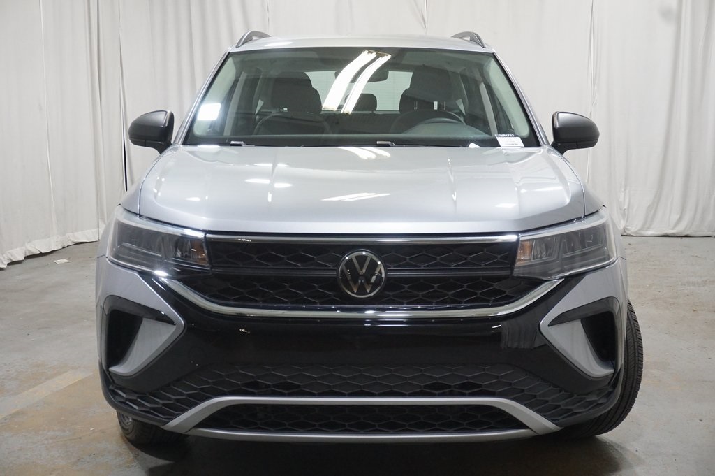 2024 Volkswagen Taos S photo 3