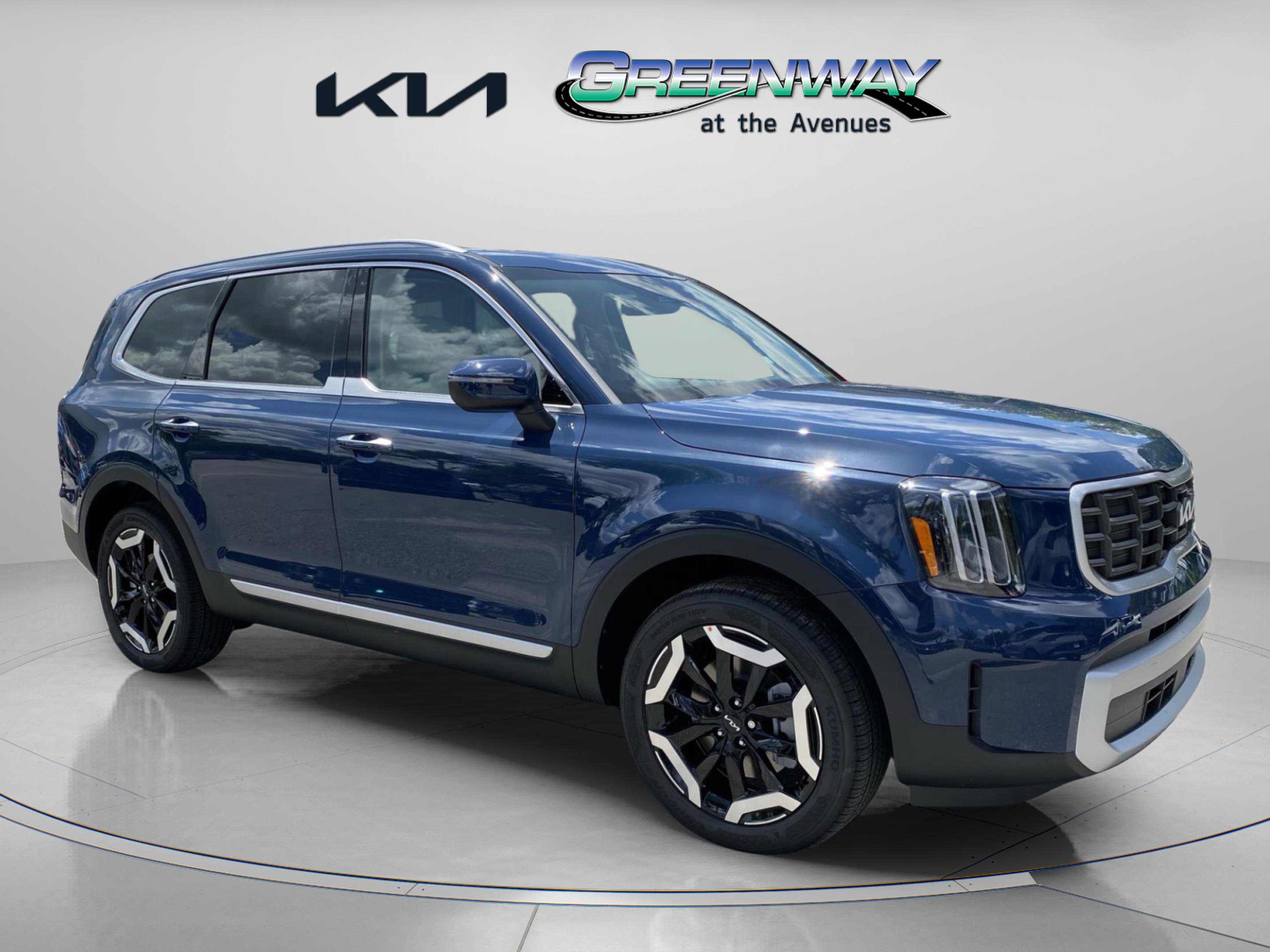 2025 Kia Telluride S's photo