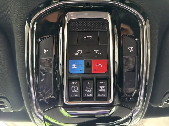 2022 Jeep Grand Wagoneer I photo 36