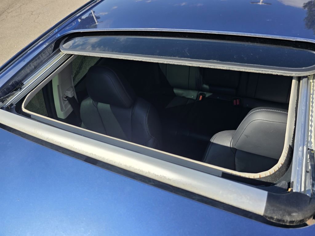 2021 Subaru Legacy Limited XT photo 2