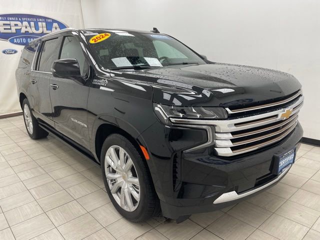 2024 Chevrolet Suburban High Country's photo