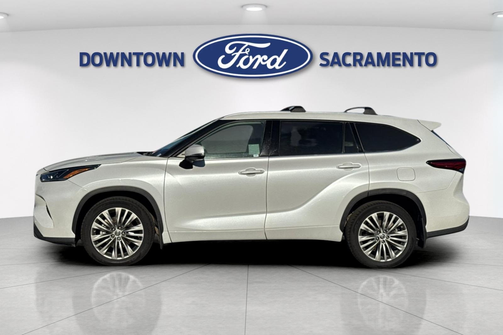 2022 Toyota Highlander Platinum photo 5