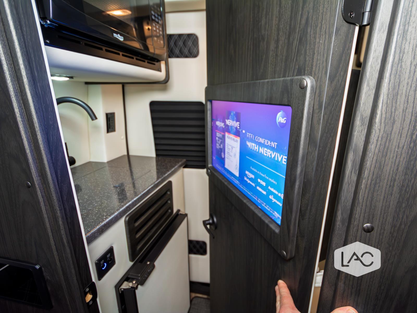 2023 Mercedes Benz Sprinter 3500 photo 10