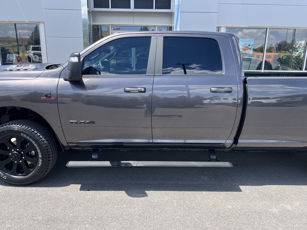 2025 Ram 3500 Laramie photo 14