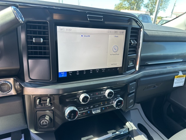 2026 Ford F-250 Lariat photo 4