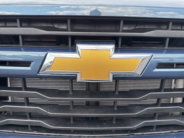 2025 Chevrolet Silverado 2500HD Custom photo 8