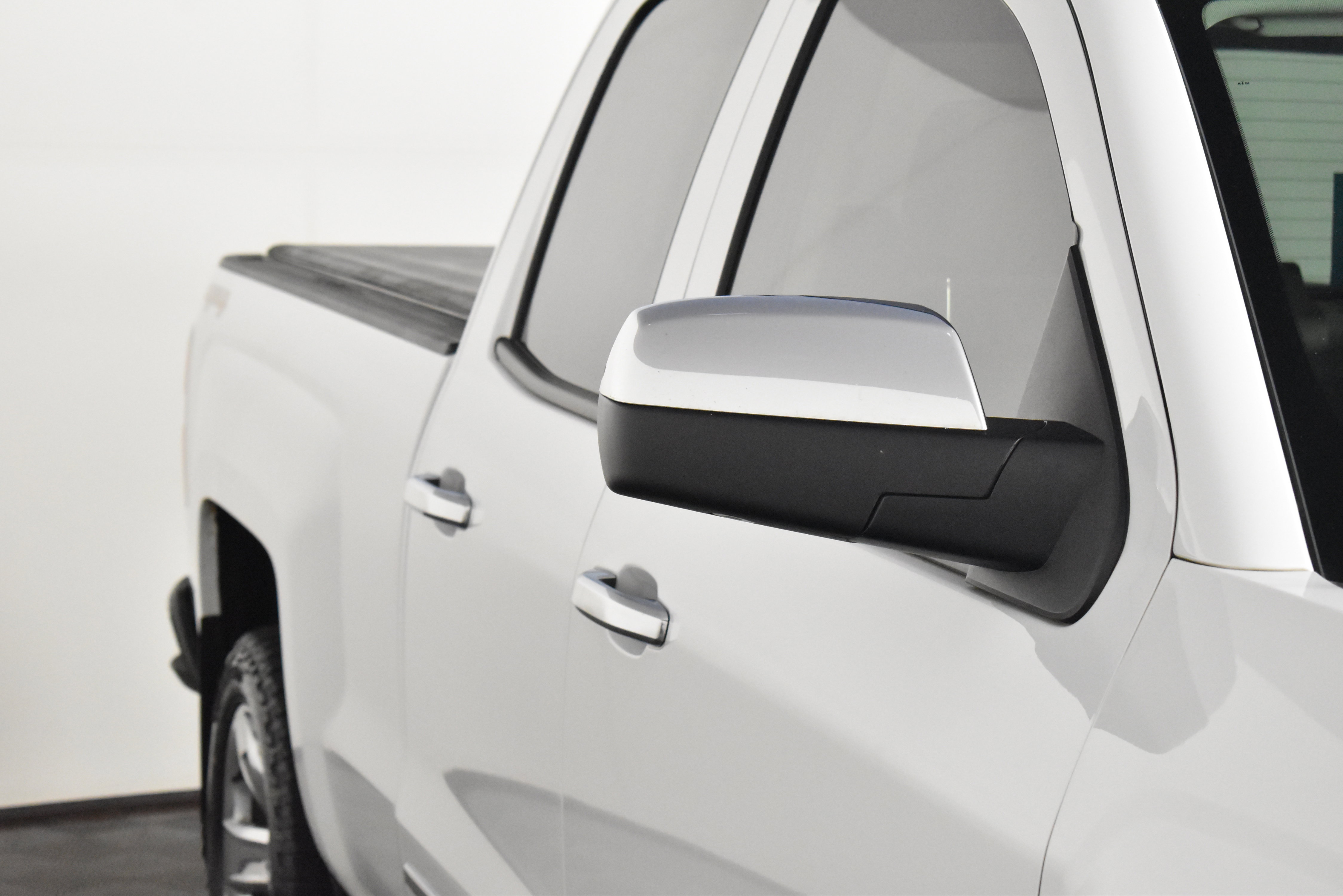 2014 Chevrolet Silverado 1500 LTZ photo 2