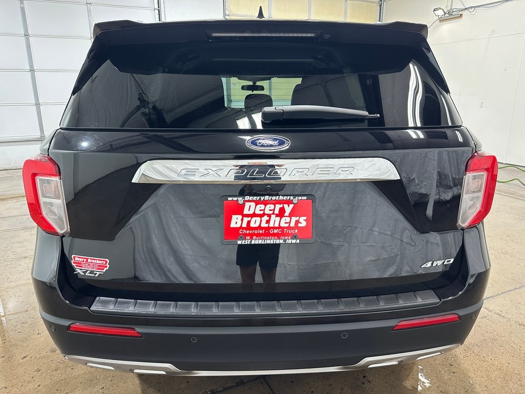2024 Ford Explorer XLT photo 5