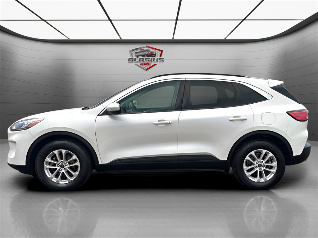 2020 Ford Escape SE photo 2