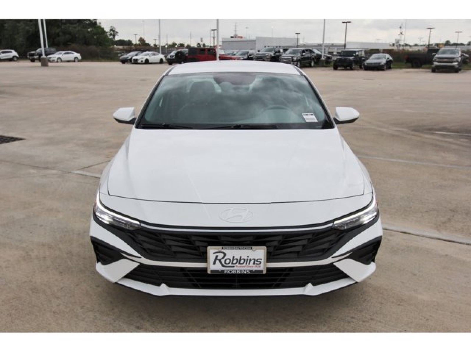 2024 Hyundai Elantra SEL White at Robbins Nissan