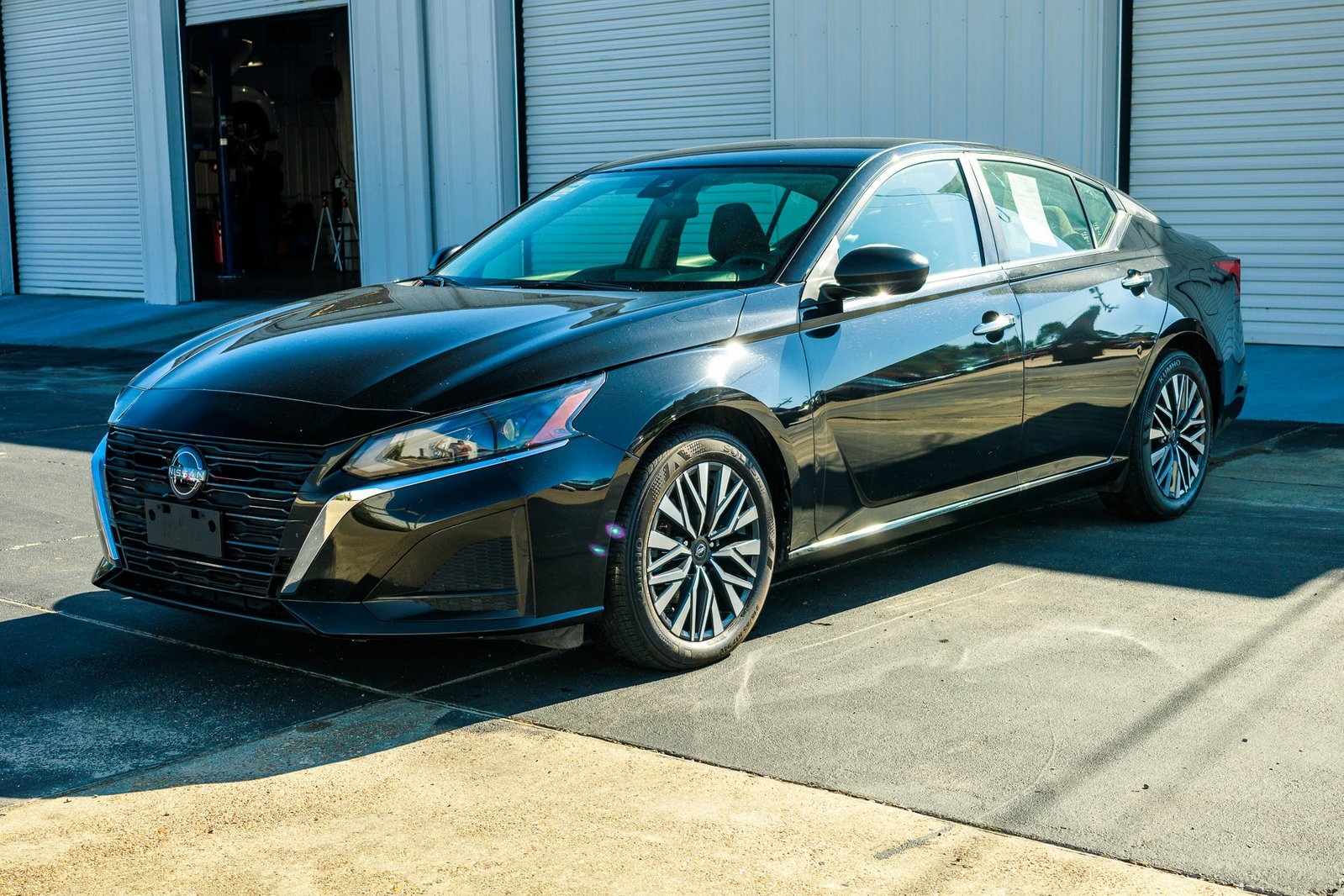 2024 Nissan Altima SV's photo