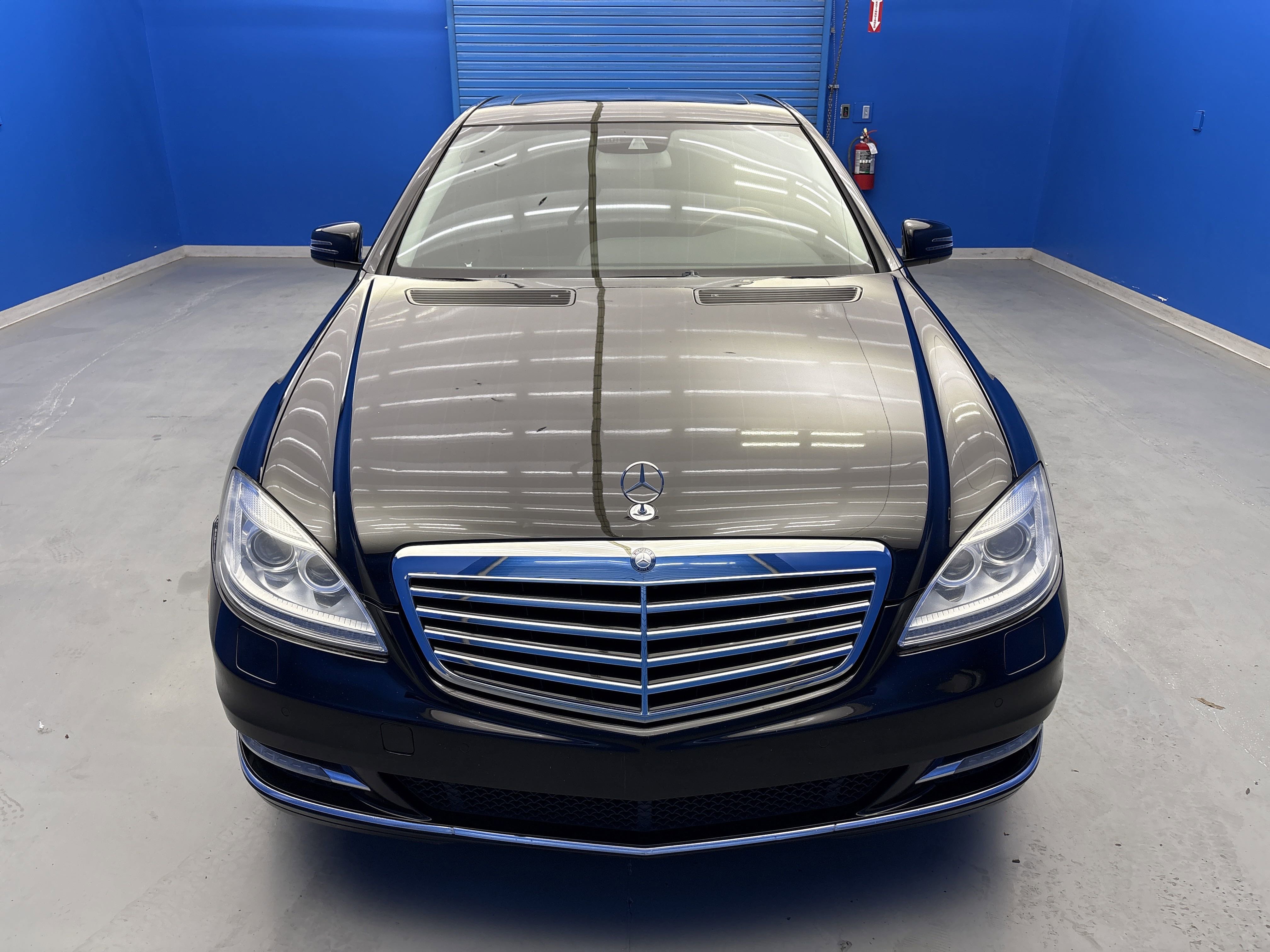 2012 Mercedes Benz S 550 4MATIC photo 3