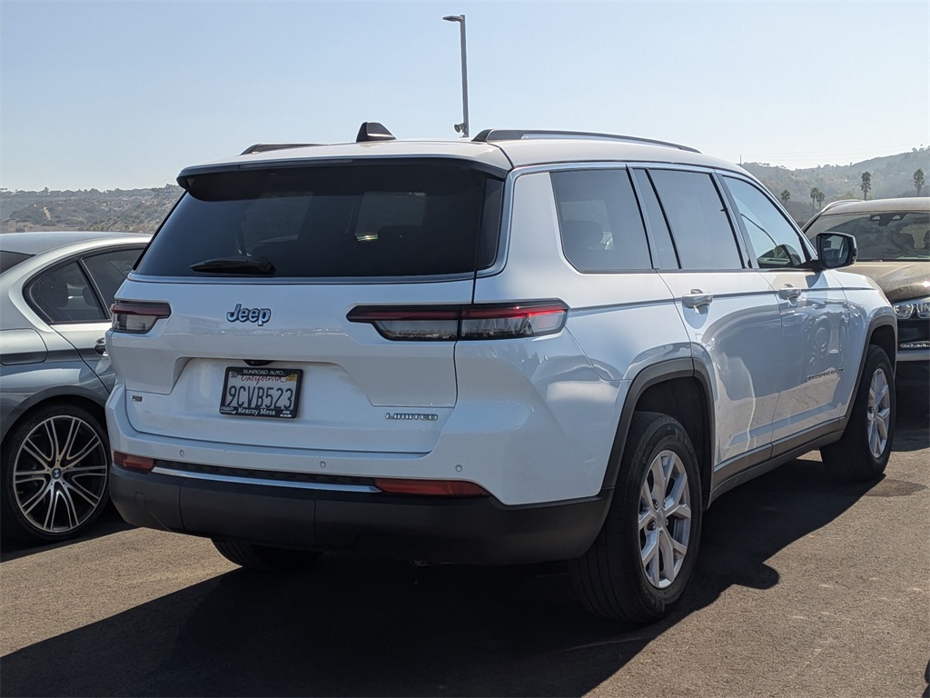 2022 Jeep Grand Cherokee Limited photo 3