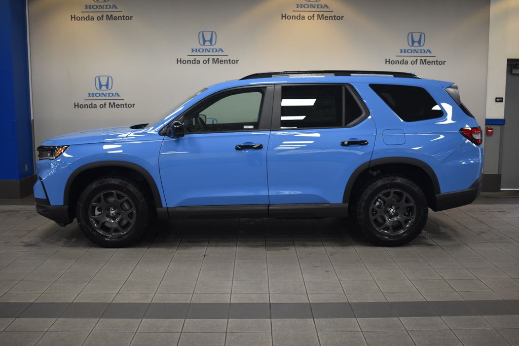 2025 Honda Pilot TrailSport photo 4